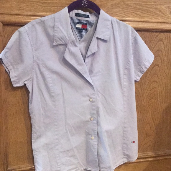 Women’s Light Lavender Short Sleeve Button Up Blouse with collar - Size 6 - Picture 3 of 5